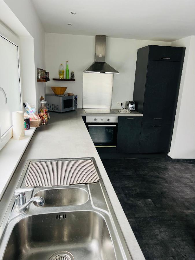 Capstay La Louvière Екстериор снимка