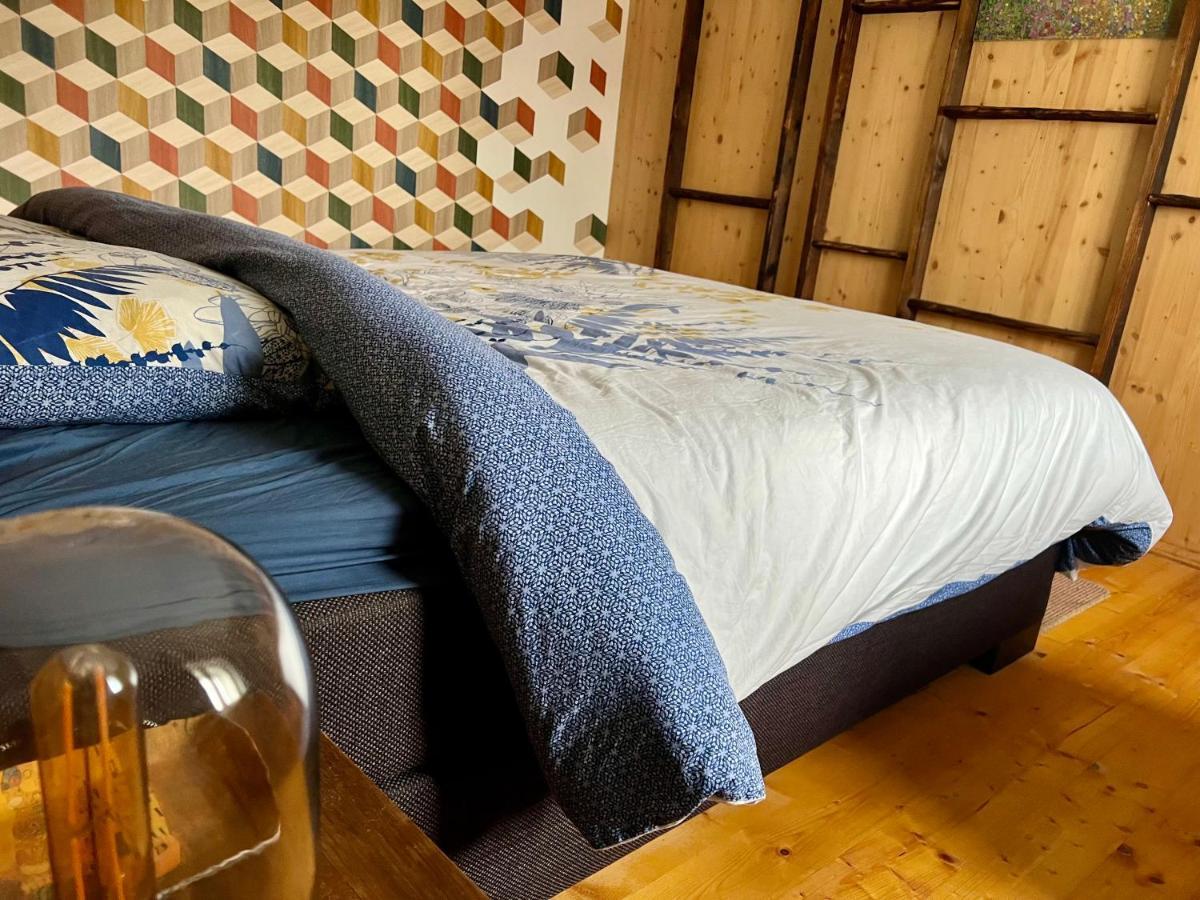 Capstay La Louvière Екстериор снимка