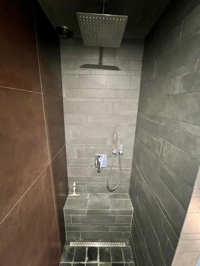 Capstay La Louvière Екстериор снимка