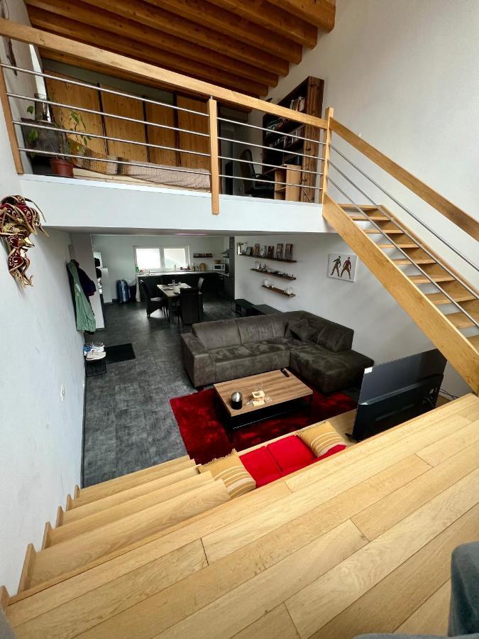 Capstay La Louvière Екстериор снимка