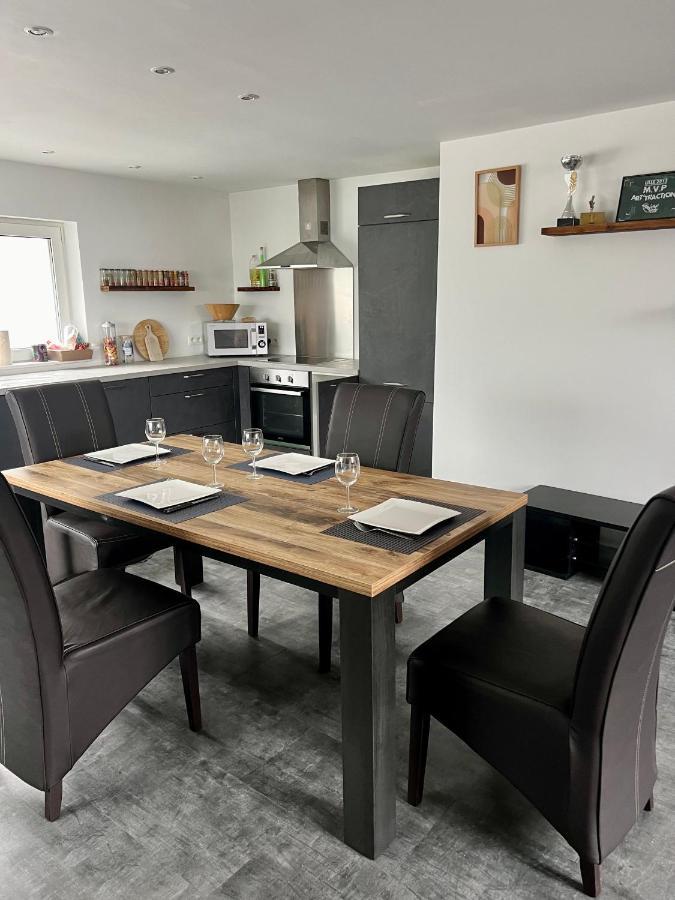 Capstay La Louvière Екстериор снимка