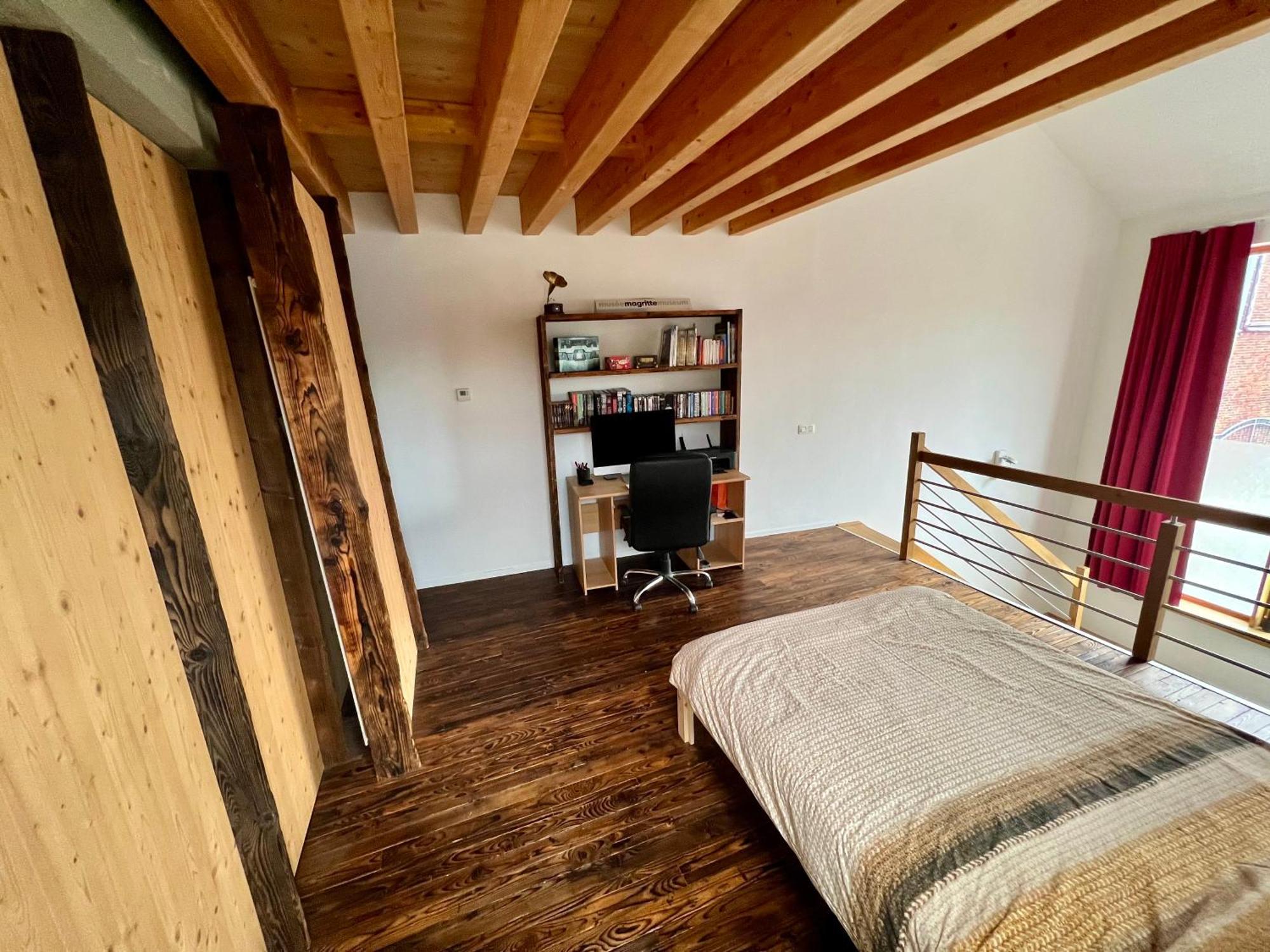 Capstay La Louvière Екстериор снимка